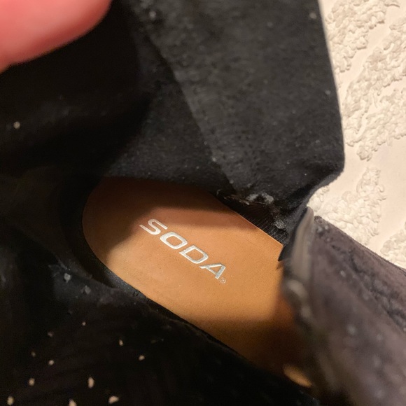 Booties - Picture 4 of 4